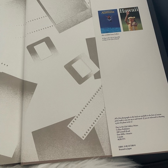 A day in the life of Canada large picture book - Picture 2 of 6